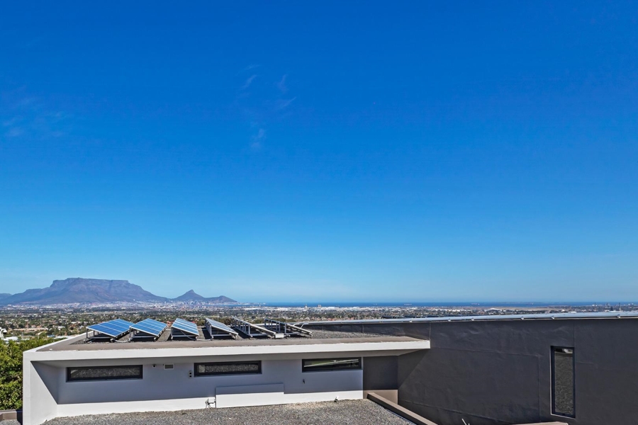 6 Bedroom Property for Sale in Baronetcy Estate Western Cape